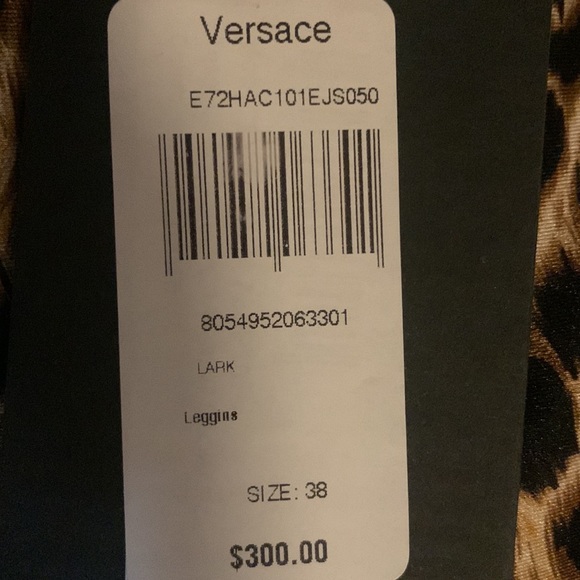 Versace Jeans Couture NWTs leopard leggings size 38 womens - Picture 10 of 12